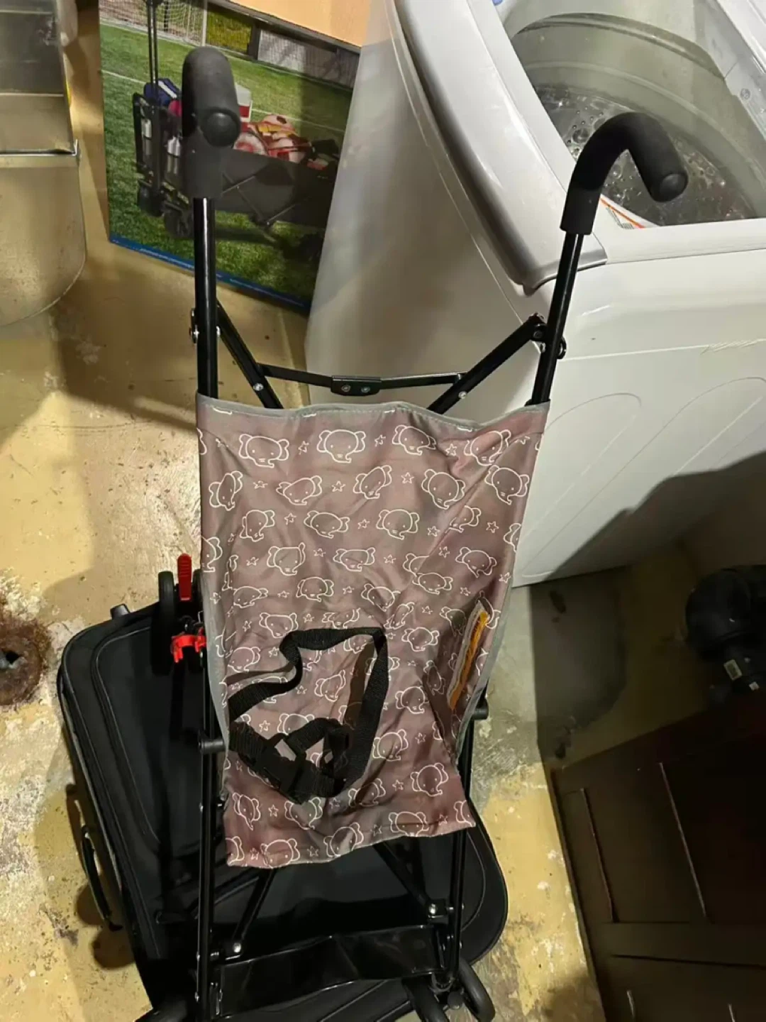 Baby Stroller with Bear Pattern