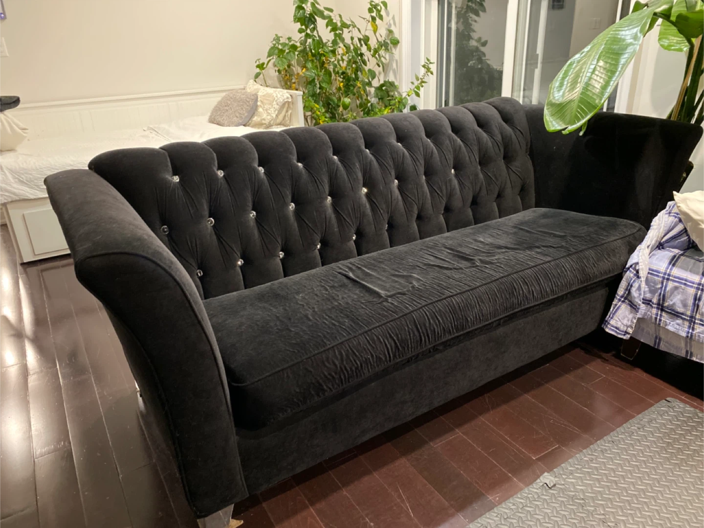 Black couch - photo 4