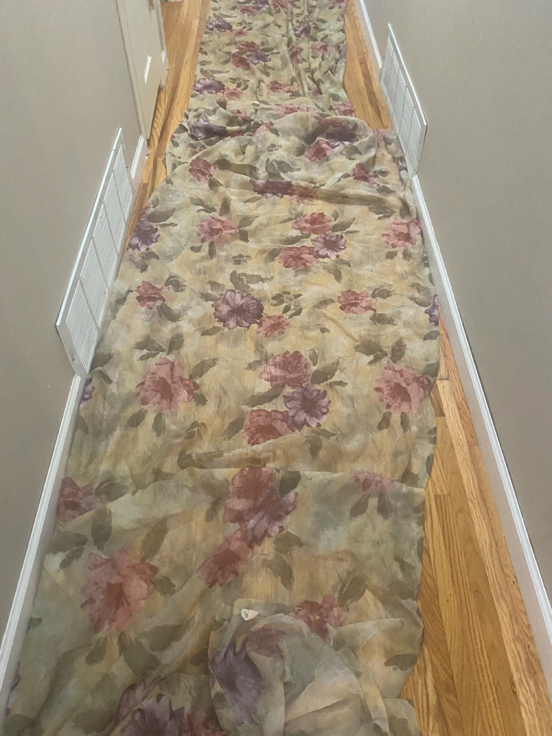 Vintage Floral Sheer Fabric(13 yards) - photo 4