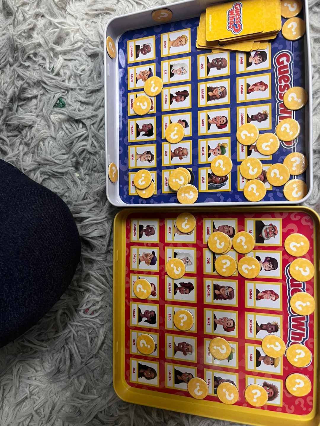 Sorry! and Guess Who? Magnetic Games Tin - photo 3