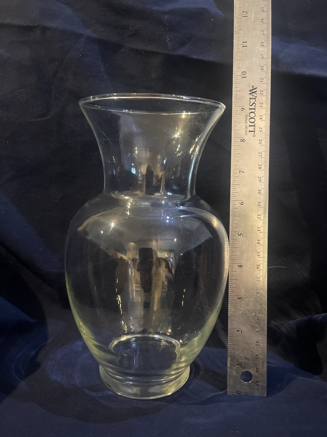 Glass vase