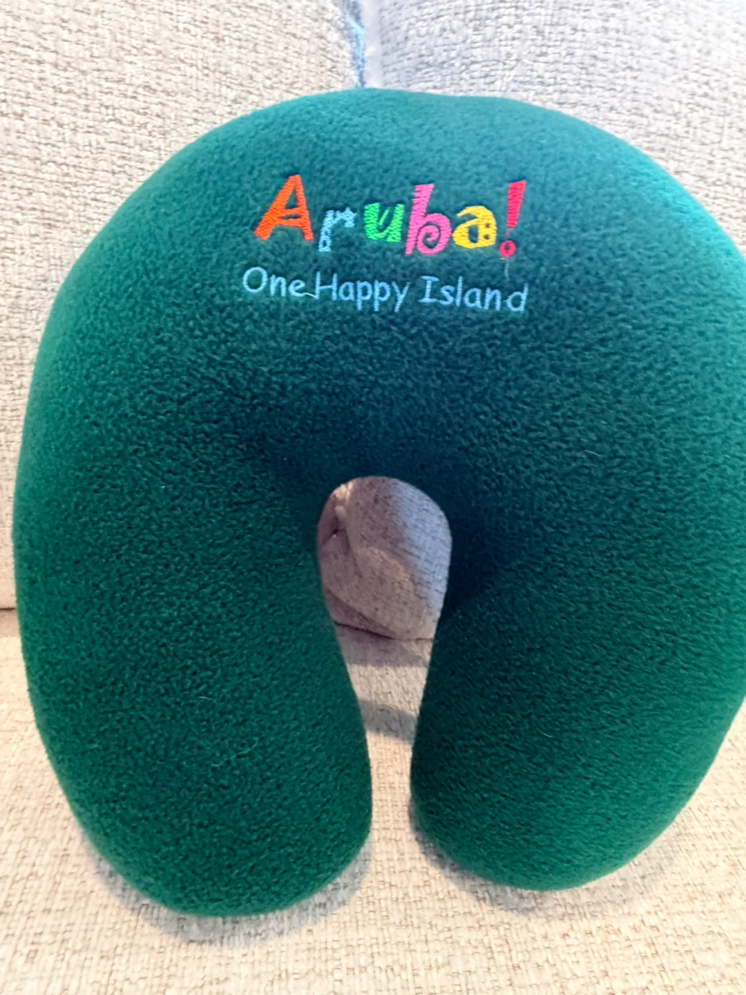 Set of 2 Green Aruba Neck Pillows - photo 2