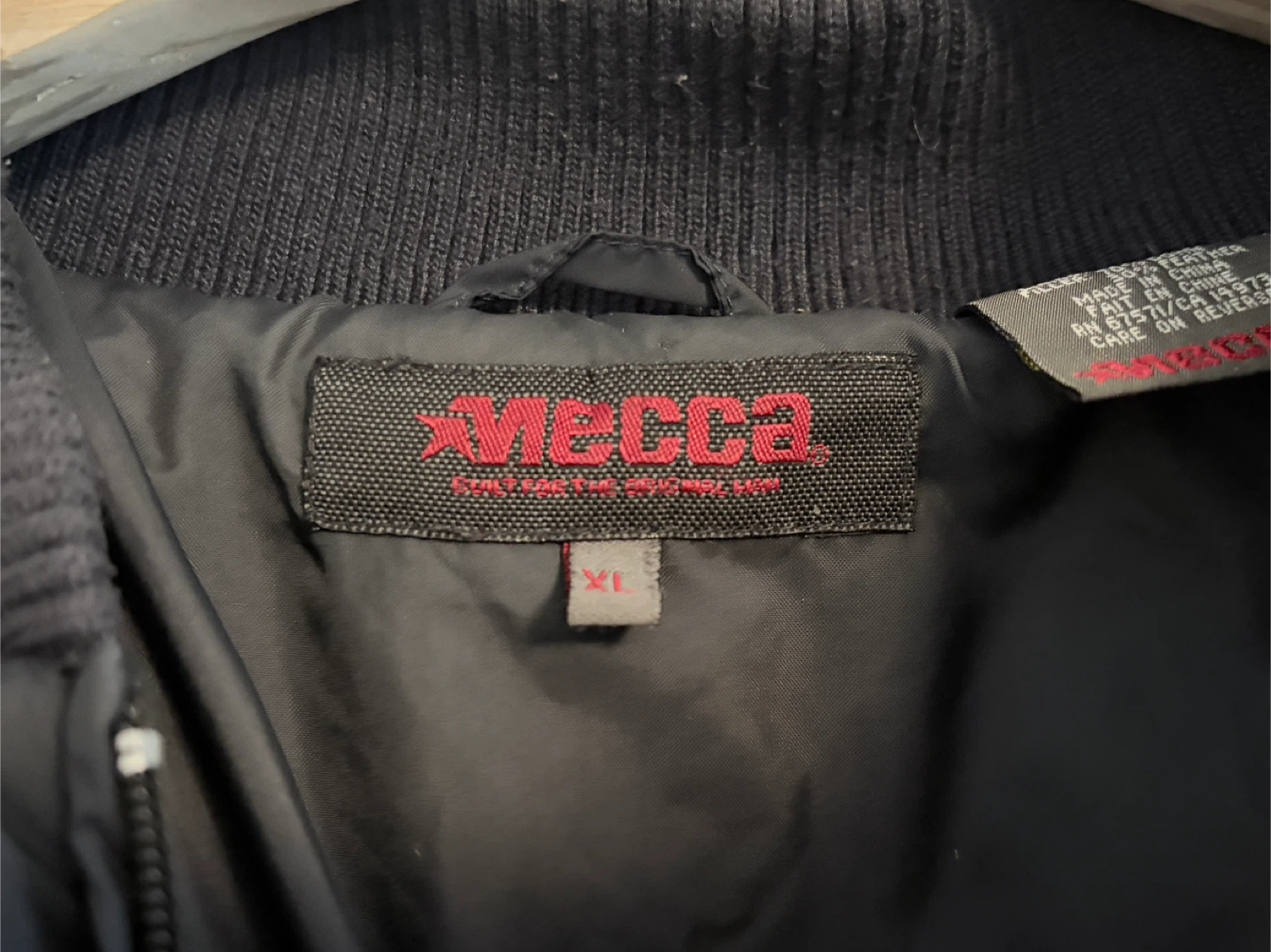 Authentic Mecca Brand Men’s Puffer Down Feather Jacket Size XL - photo 3