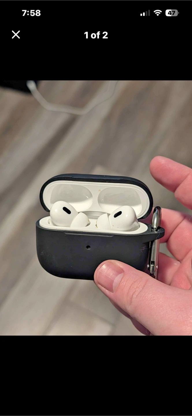 Apple AirPods Pro (2nd Gen) with Case