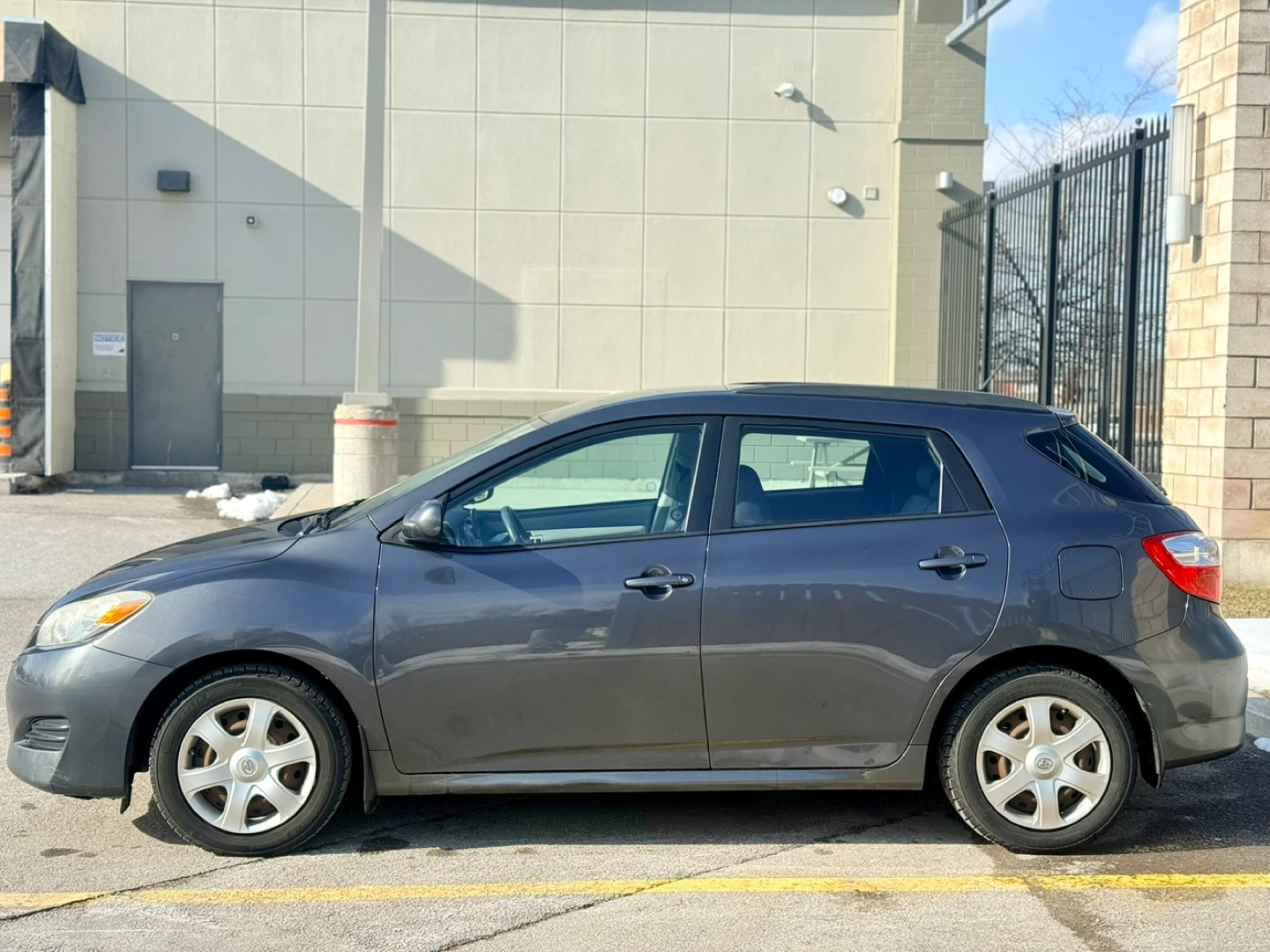 2010 Toyota Matrix XR - photo 5