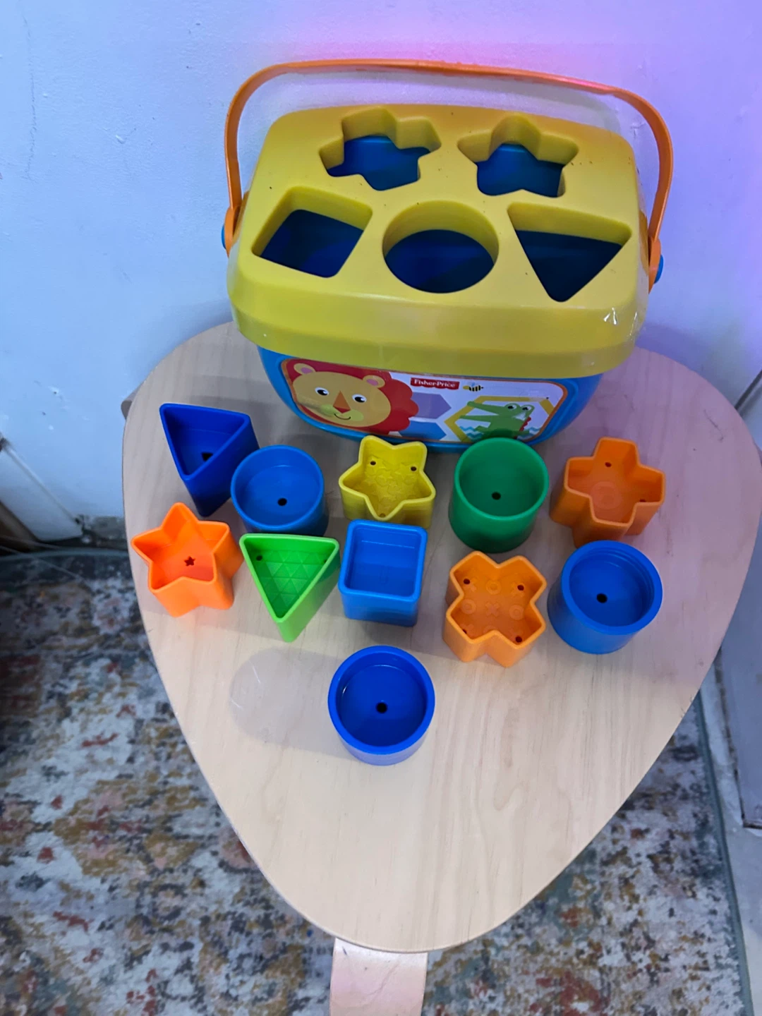 Educational shape sorter