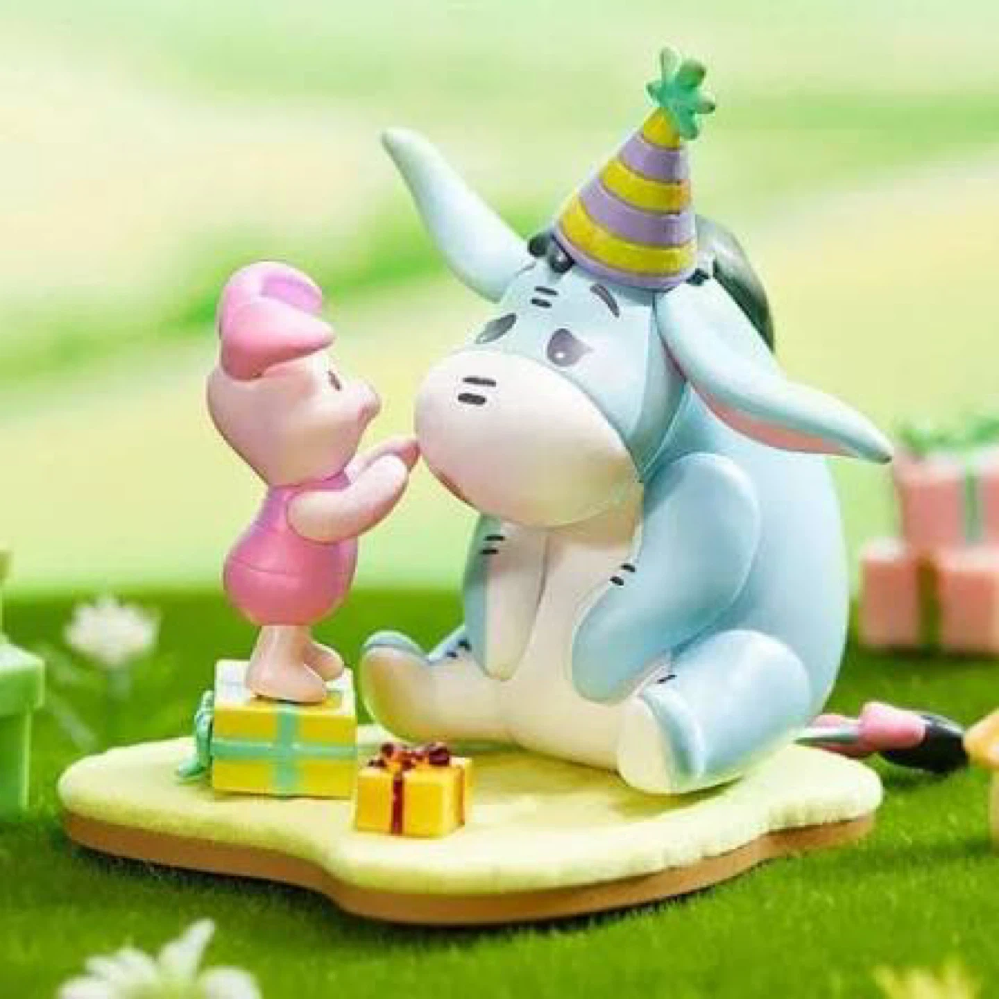Miniso Eeyore and Piglet Best Friends Party Figure