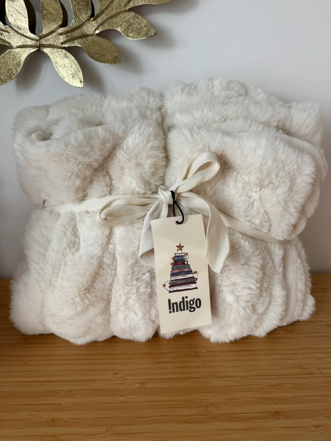 Indigo Original Faux Fur Throw Blanket - Cream