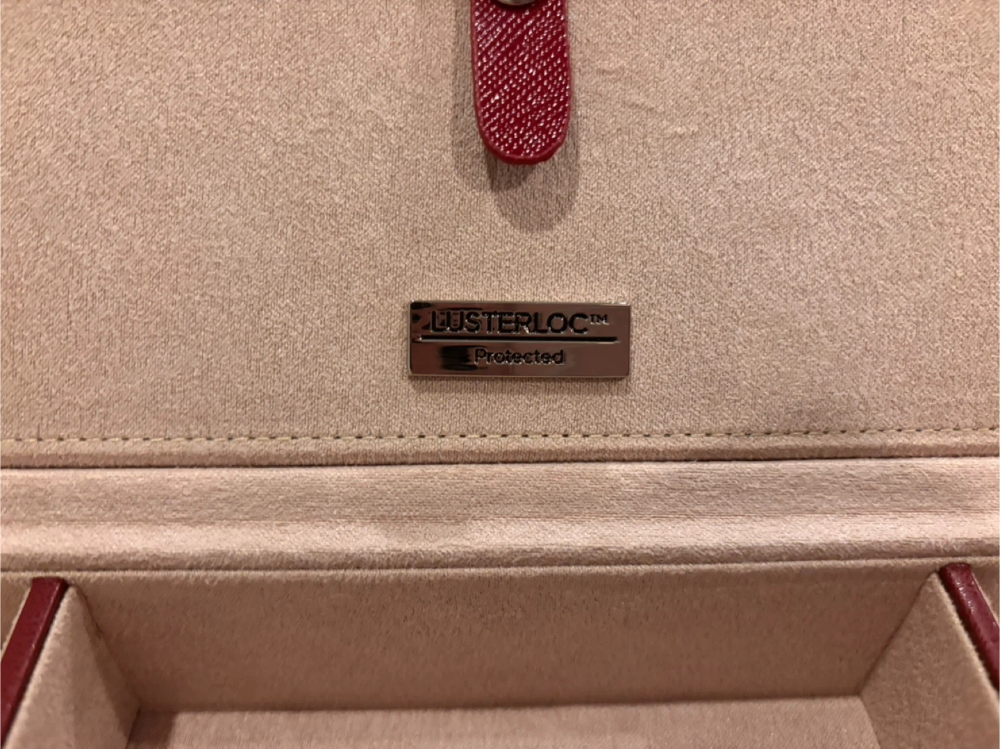 Red Lusterloc Jewellery Box - photo 3