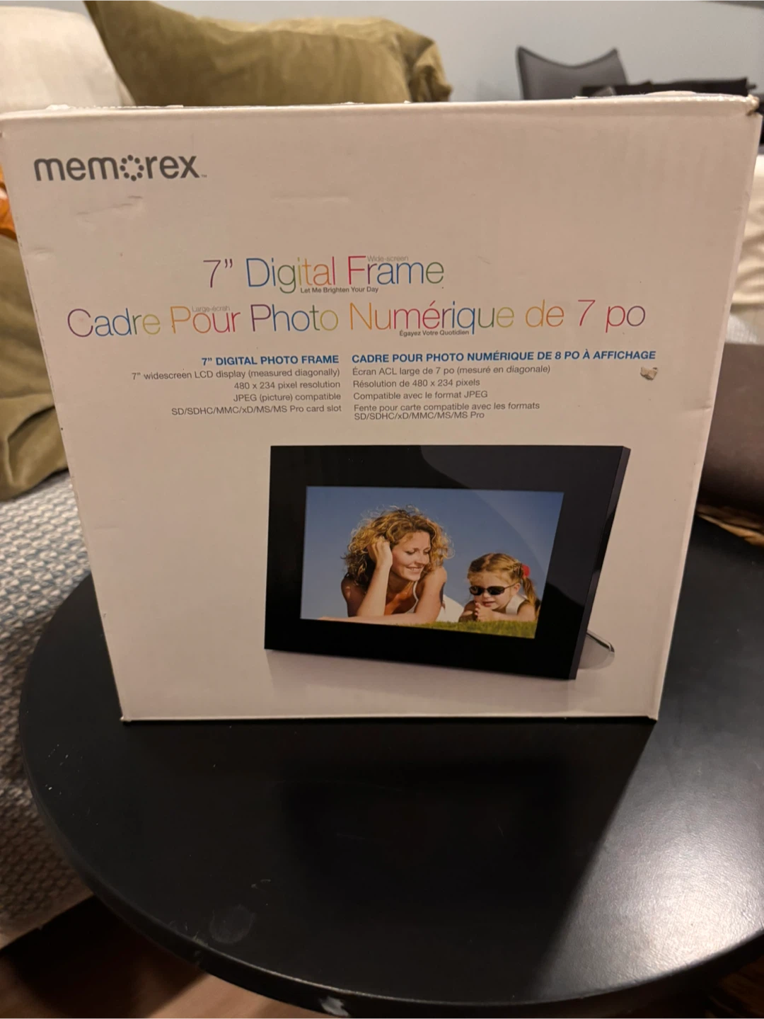 Memorex 7" Digital Photo Frame