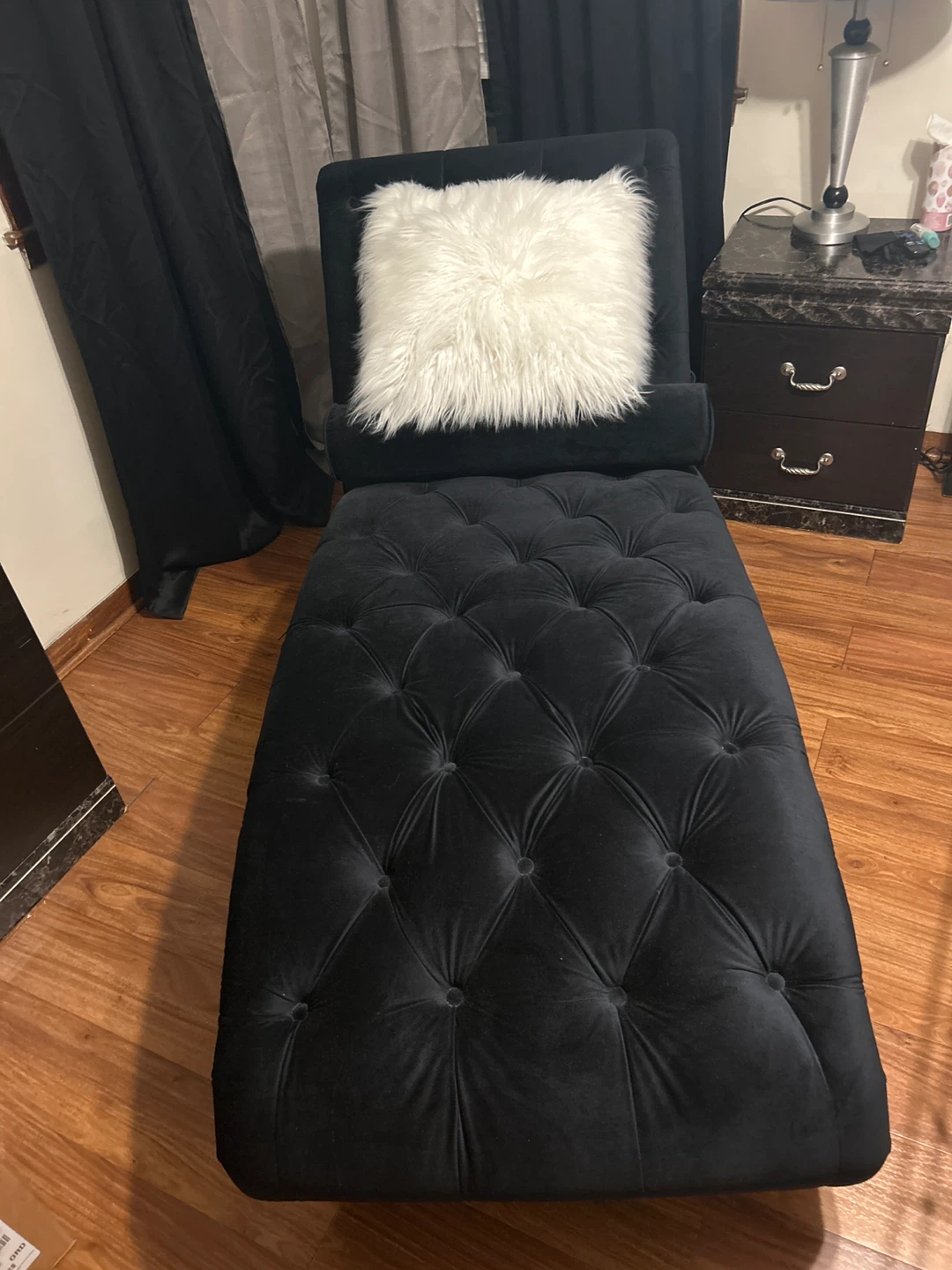 Black Tufted Chaise Lounge with White Faux Fur Pillow - photo 4