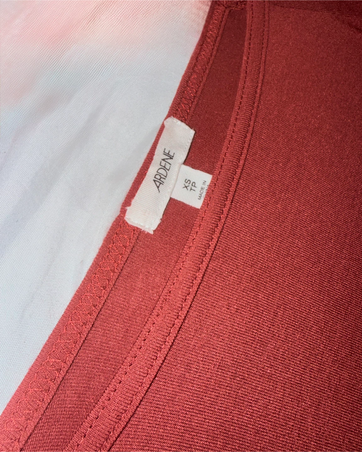 Ardene Women's Cold Shoulder T-Shirt XS Burgundy - photo 2