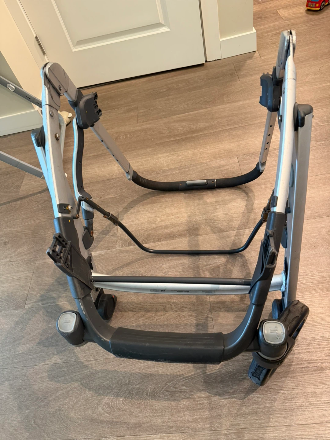 UPPAbaby Vista Stroller Frame & wheel and basket