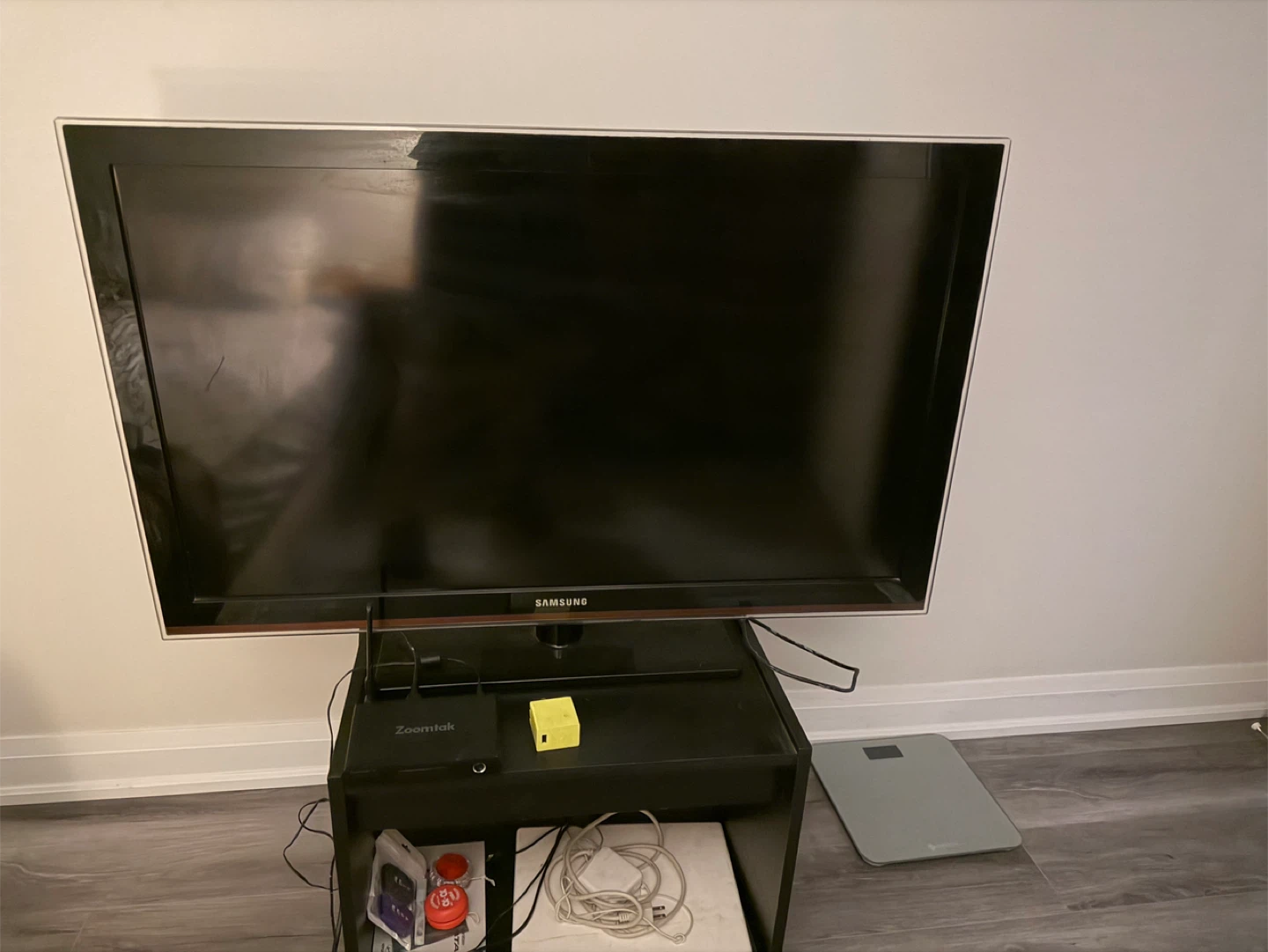 Samsung 40-inch LED TV