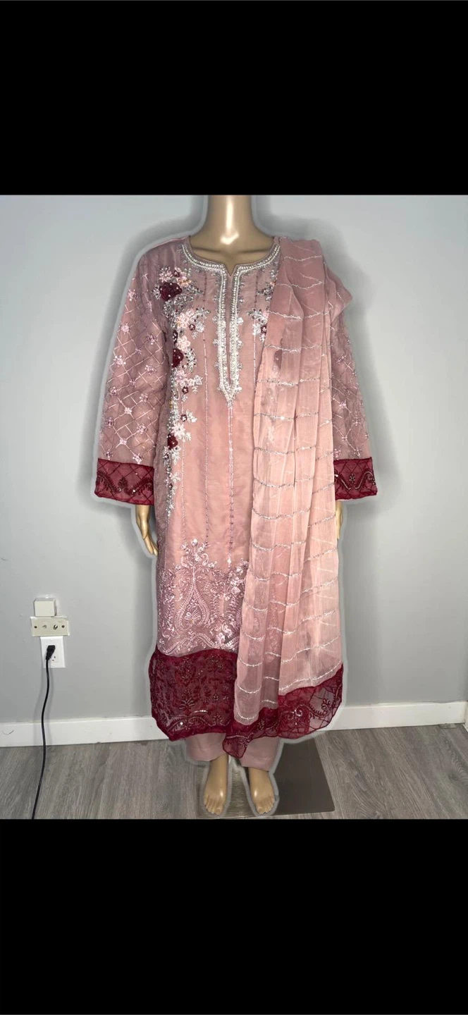 Organza Shalwar Suit In Black Color Chiffon Dupatta - photo 4