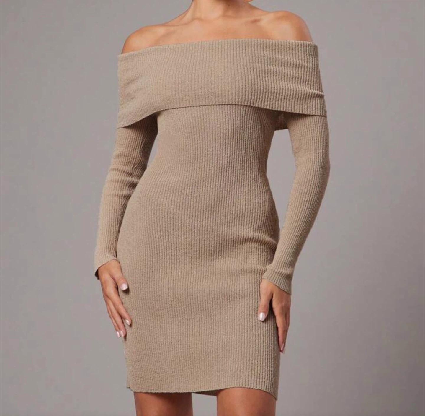 Off-the-shoulder Ribbed Sweater Dress - photo 3