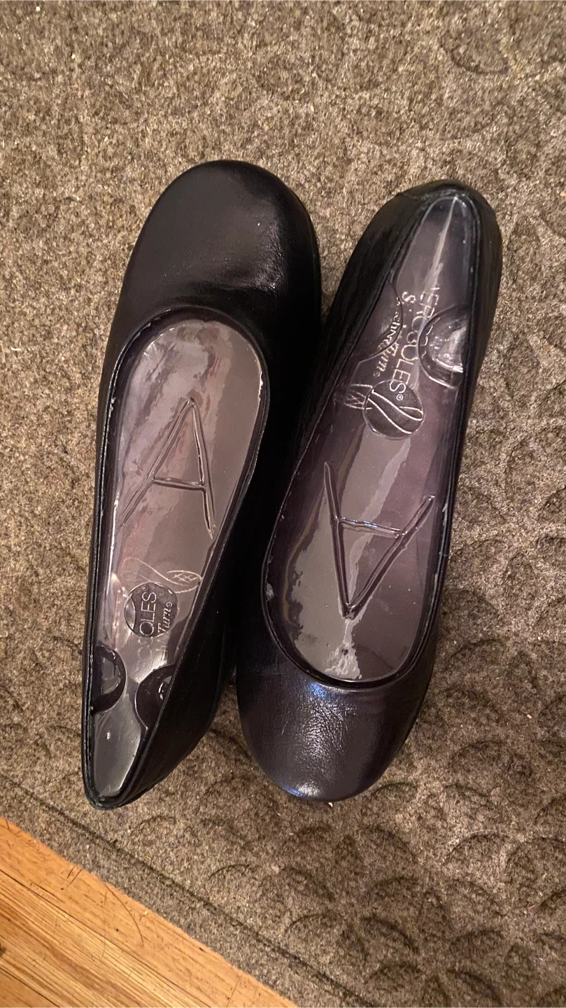 Aerosoles Women's Black Leather Lantern Ballet Flats Size 9.5M