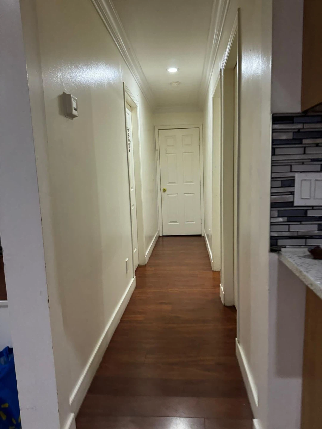 Need One Girl For Private Room - photo 2