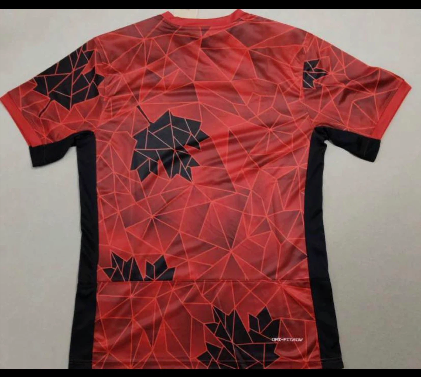 Team Canada Soccer Jersey Large Mens - photo 2