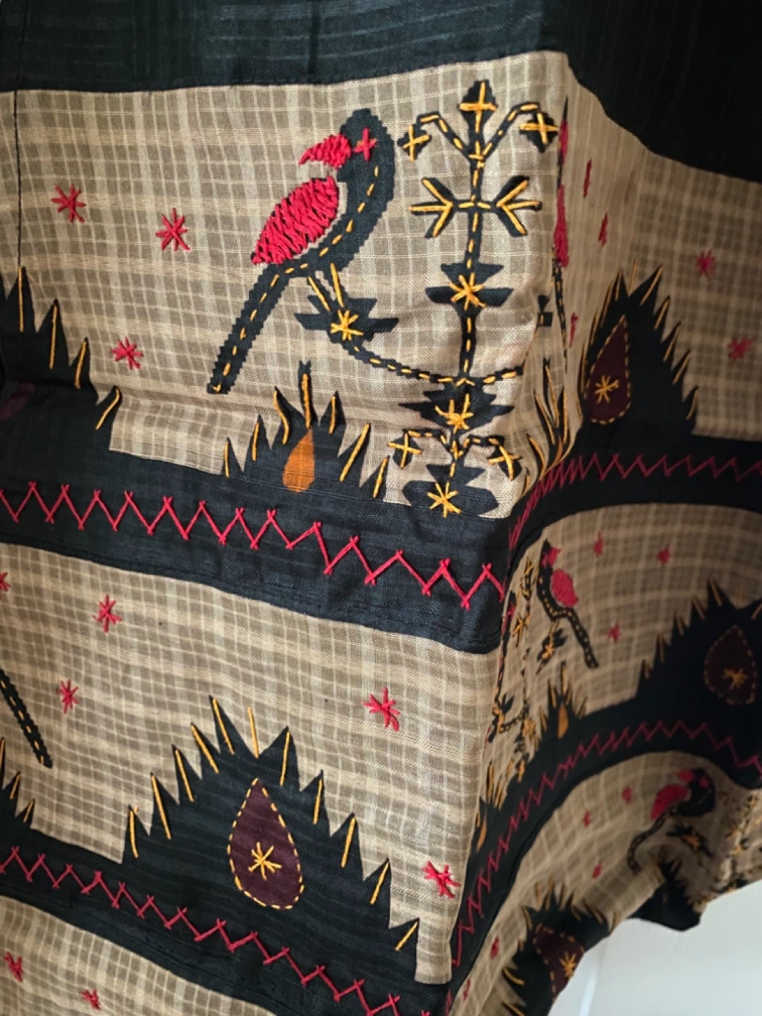Embroidered Black Kurti with Bird Motif - photo 4