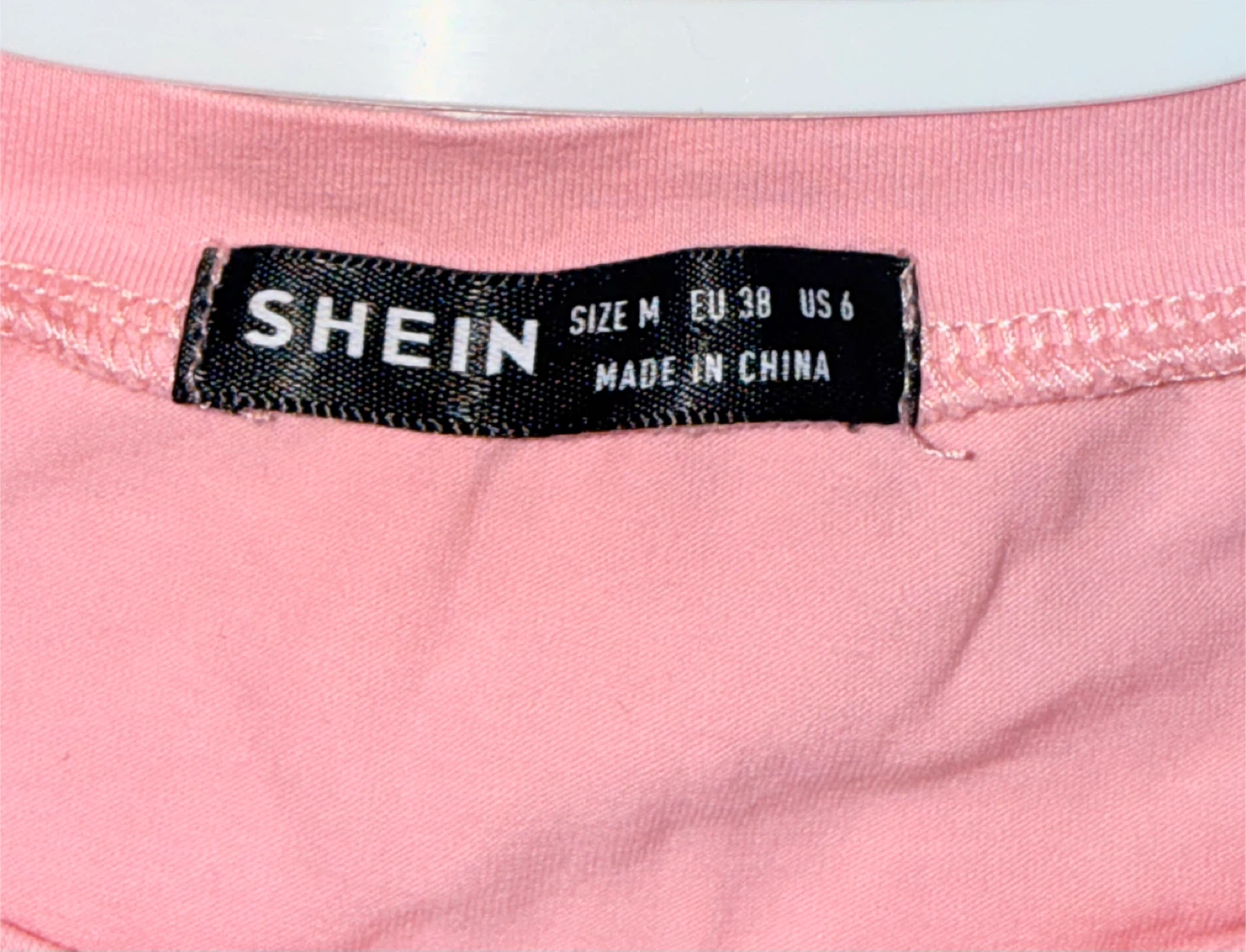 SHEIN Pink Heart Cutout Crop Top - Size M - photo 2
