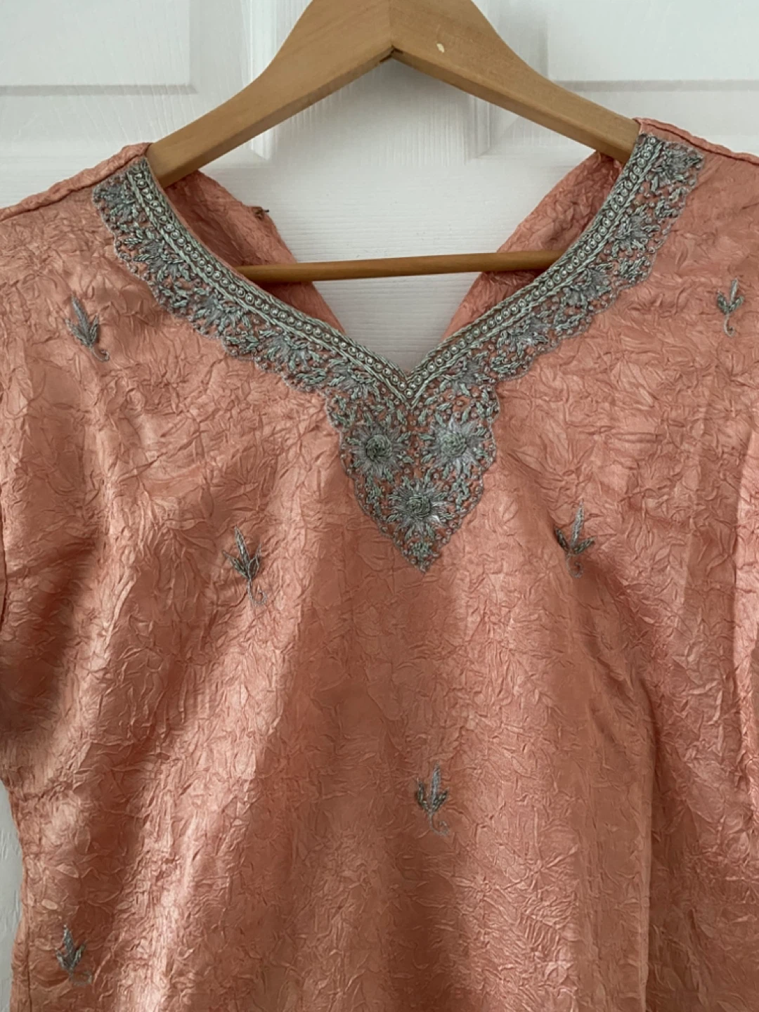 Women's Embroidered Kurti Set with Pants and Scarf - photo 5