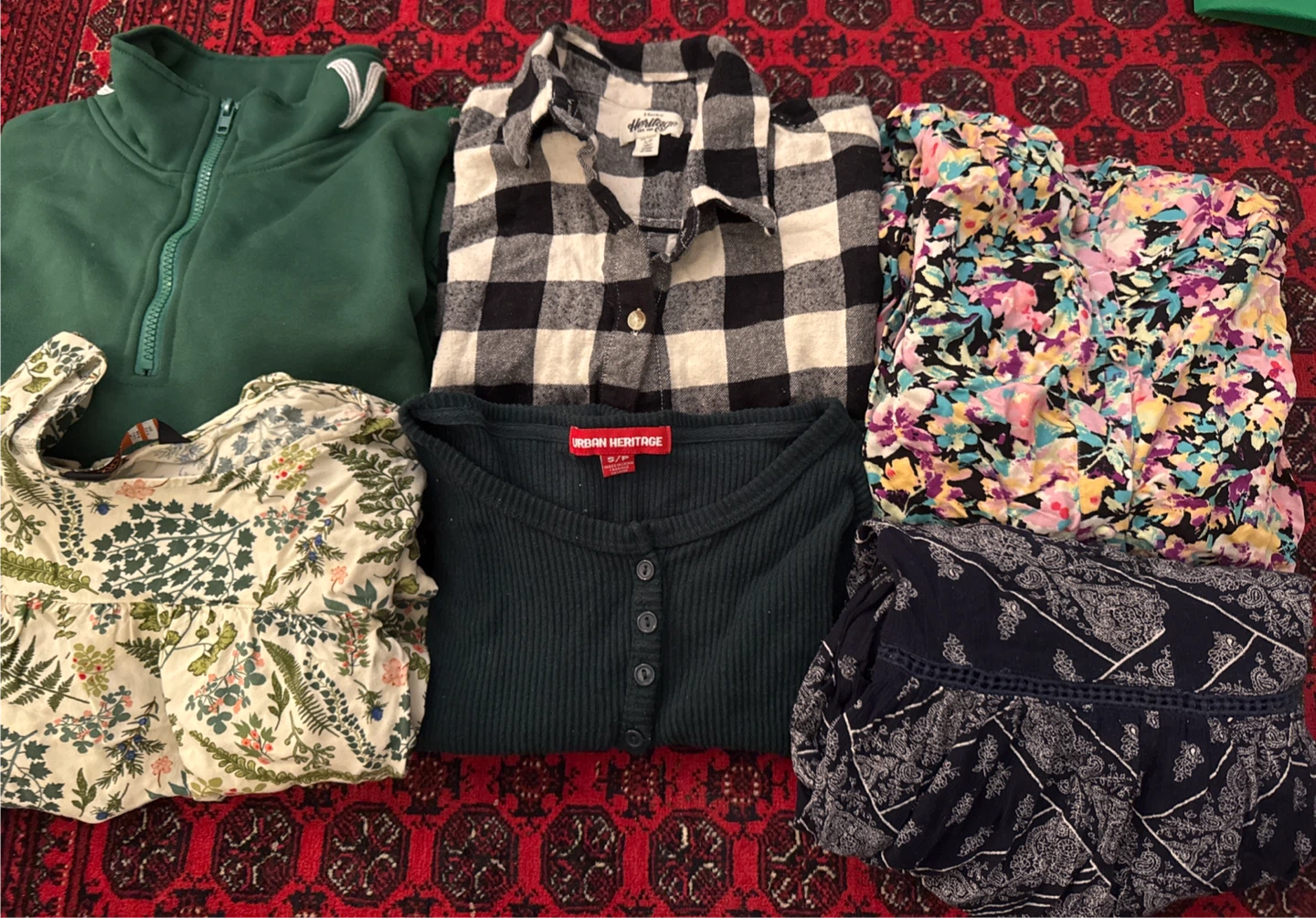 Bundle of women's tops