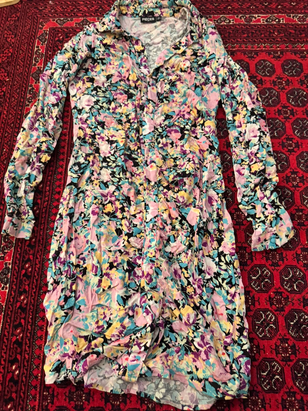 Bundle of women's tops - photo 4