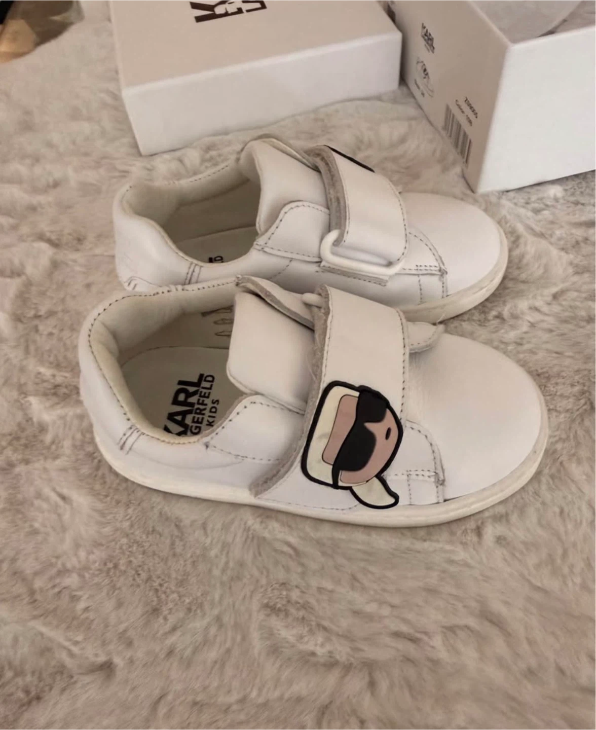 Karl Lagerfeld Kids Sneakers – Size 24 - photo 3
