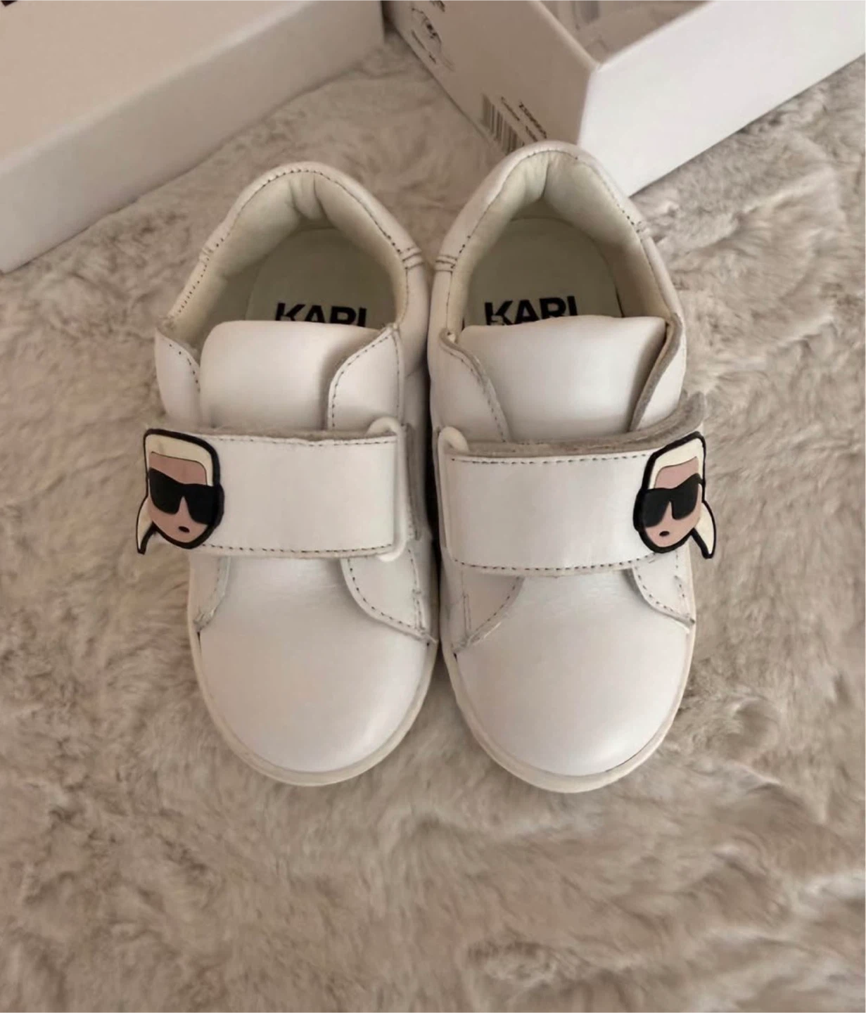 Karl Lagerfeld Kids Sneakers – Size 24 - photo 2