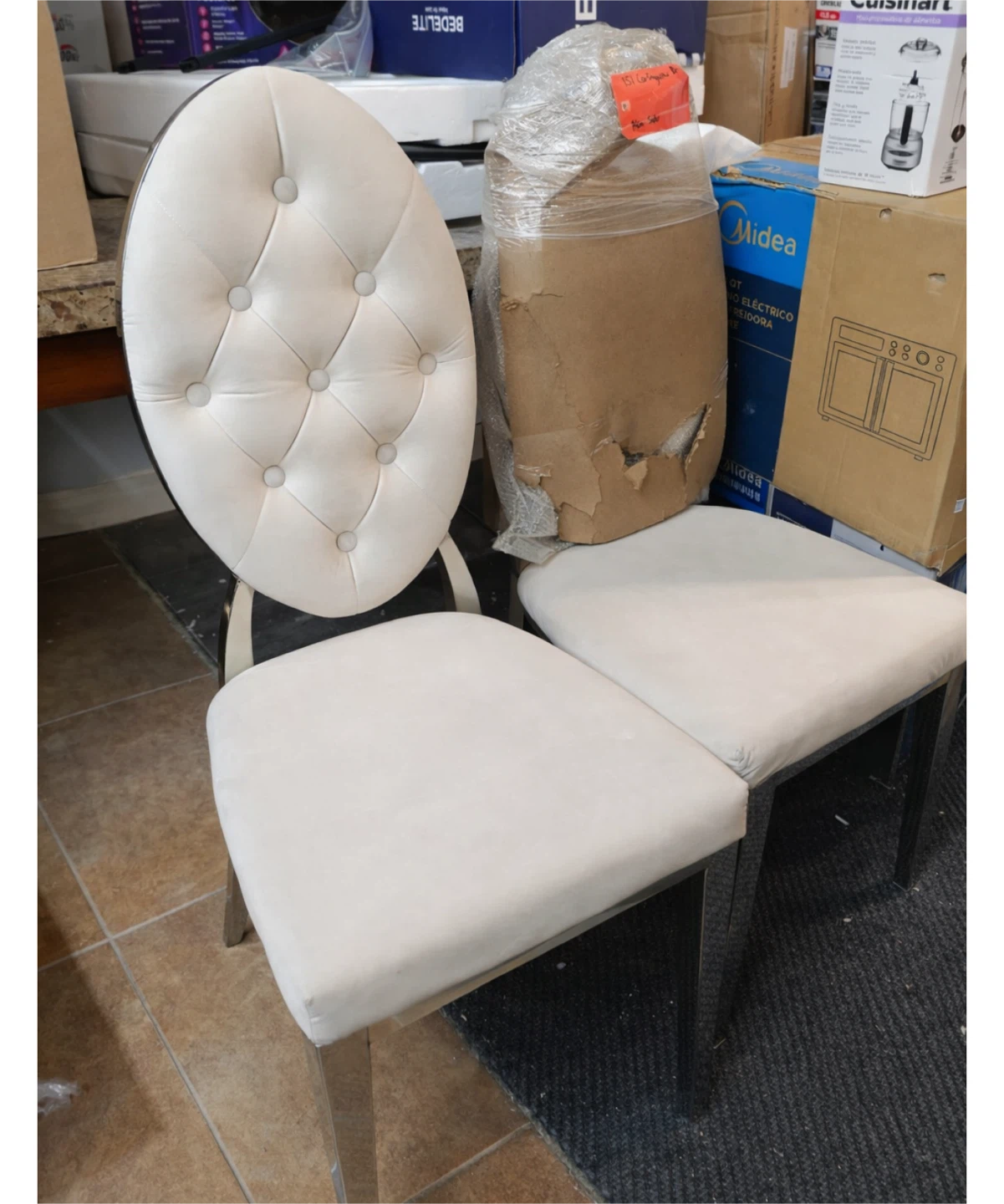 Set of 2 Cream Tufted Oval Back Dining Chairs - photo 3