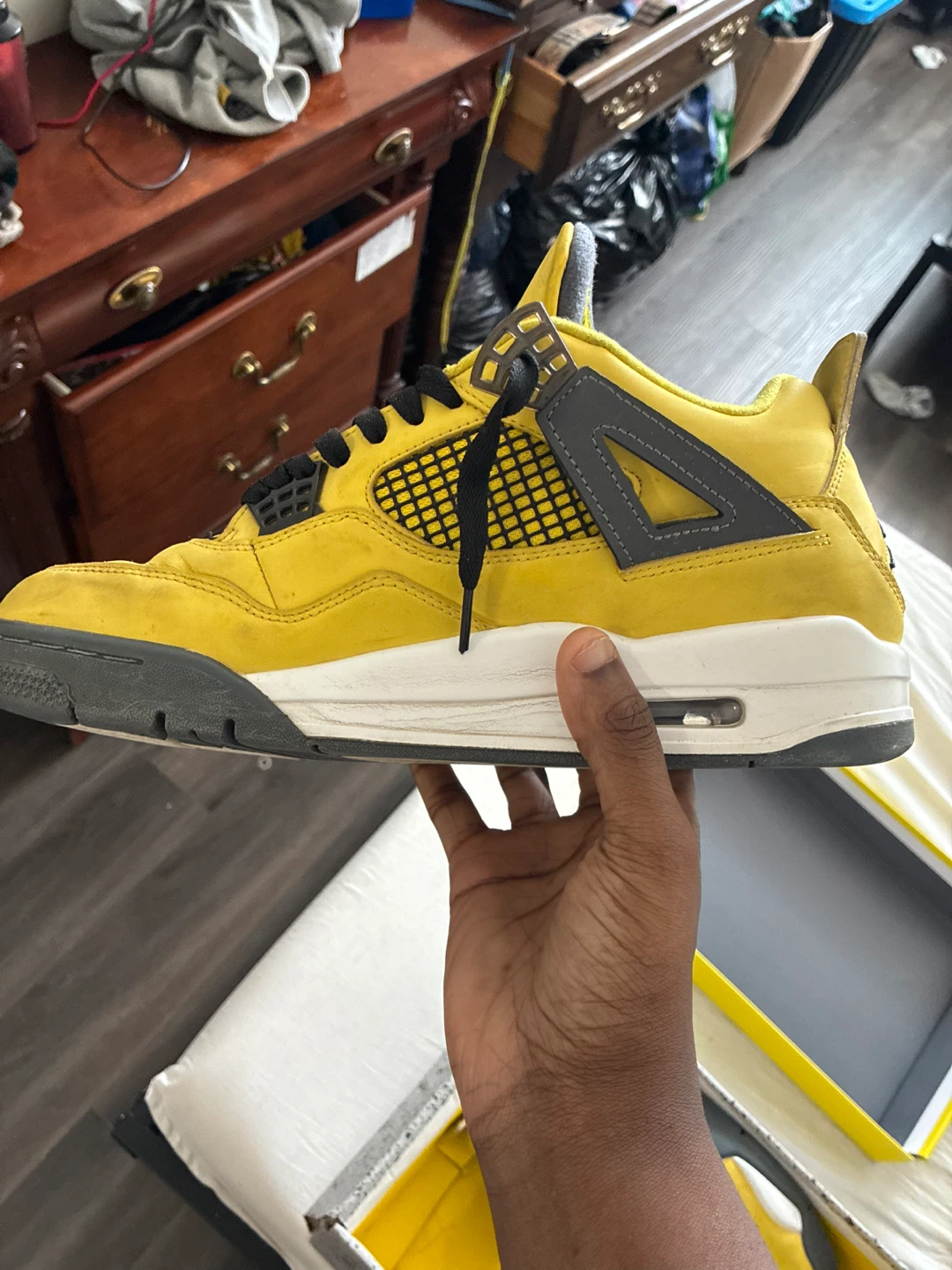 Air Jordan 4 "Lightning" Sneakers