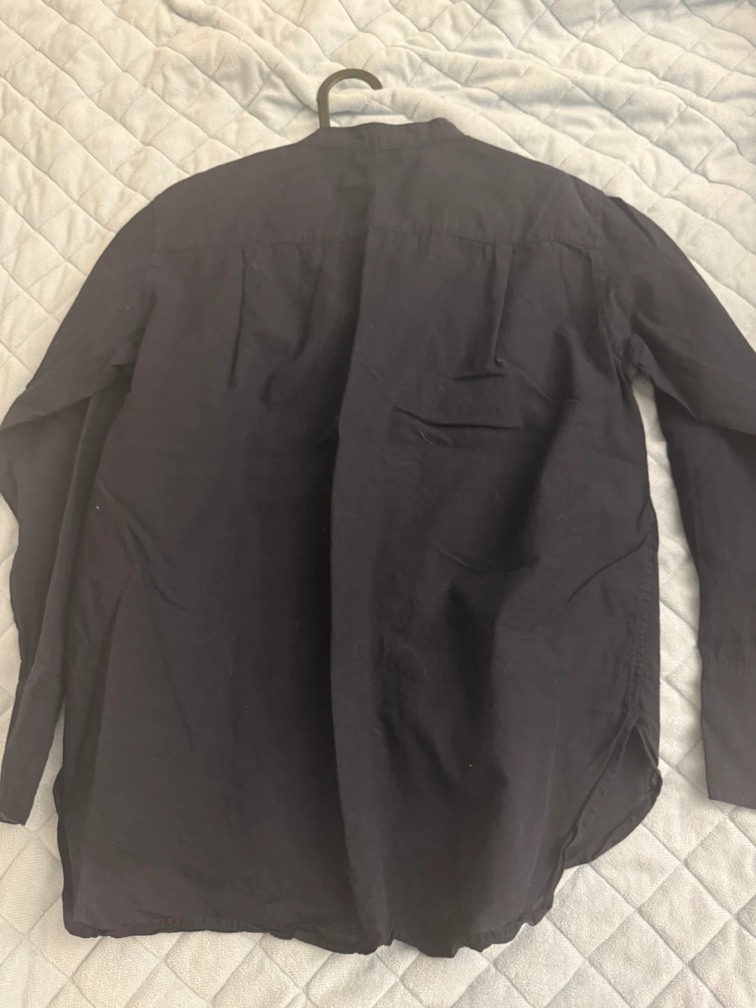 Uniqlo Black Pintuck Collarless Shirt - photo 2