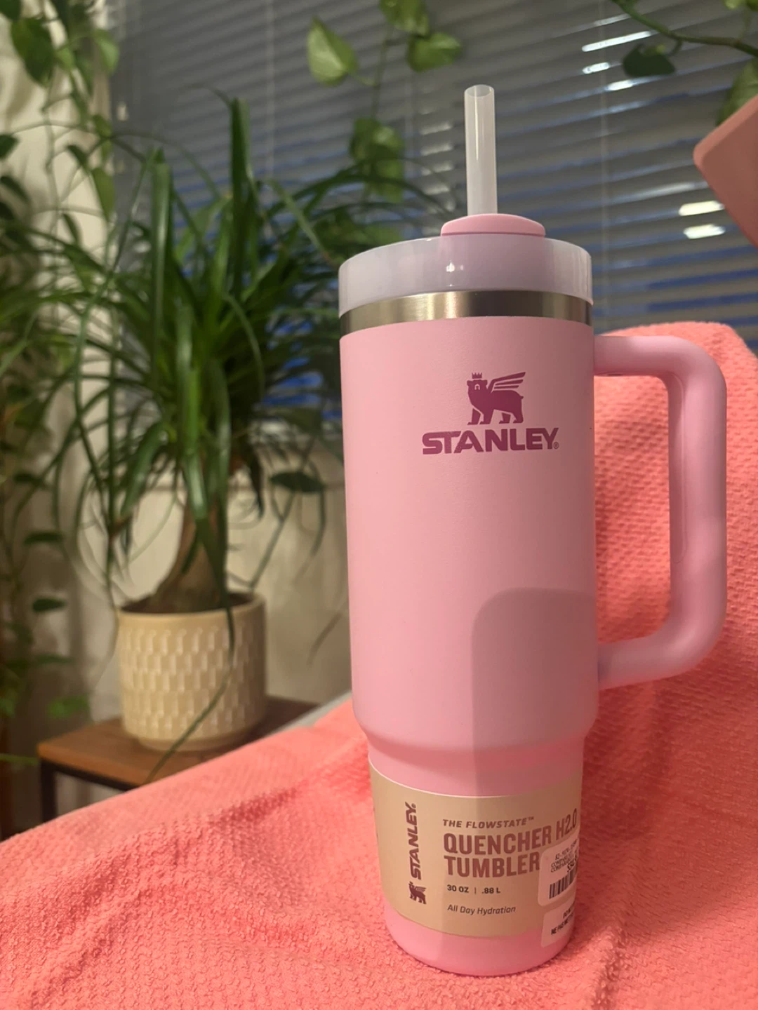 Stanley Flowstate Quencher H2.0 Tumbler 30oz Cherry Blossom