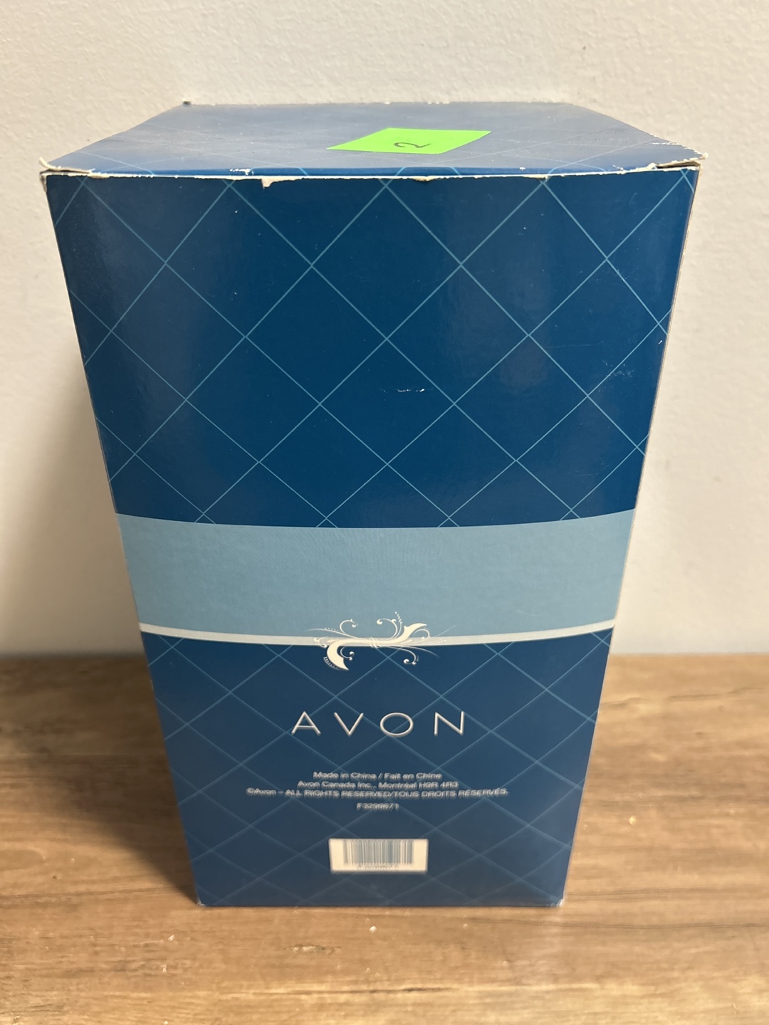 Avon President's Club 2009-2010 Mrs. Albee Figurine