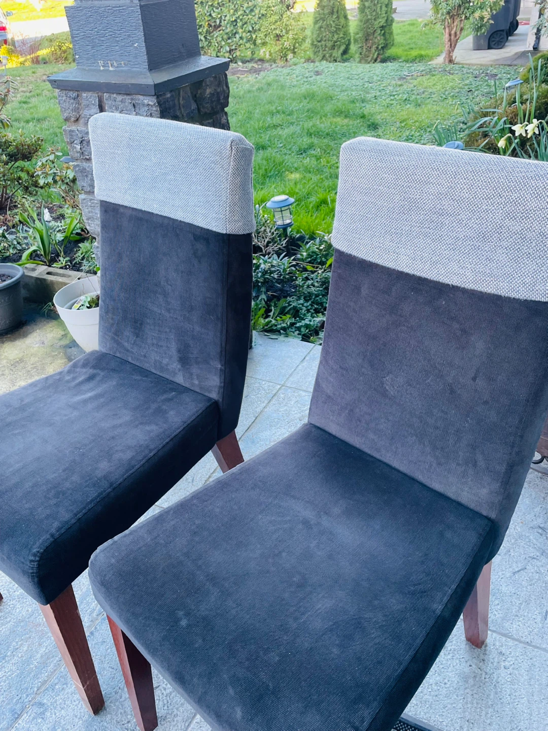 2 Dining Chairs- 10$ each