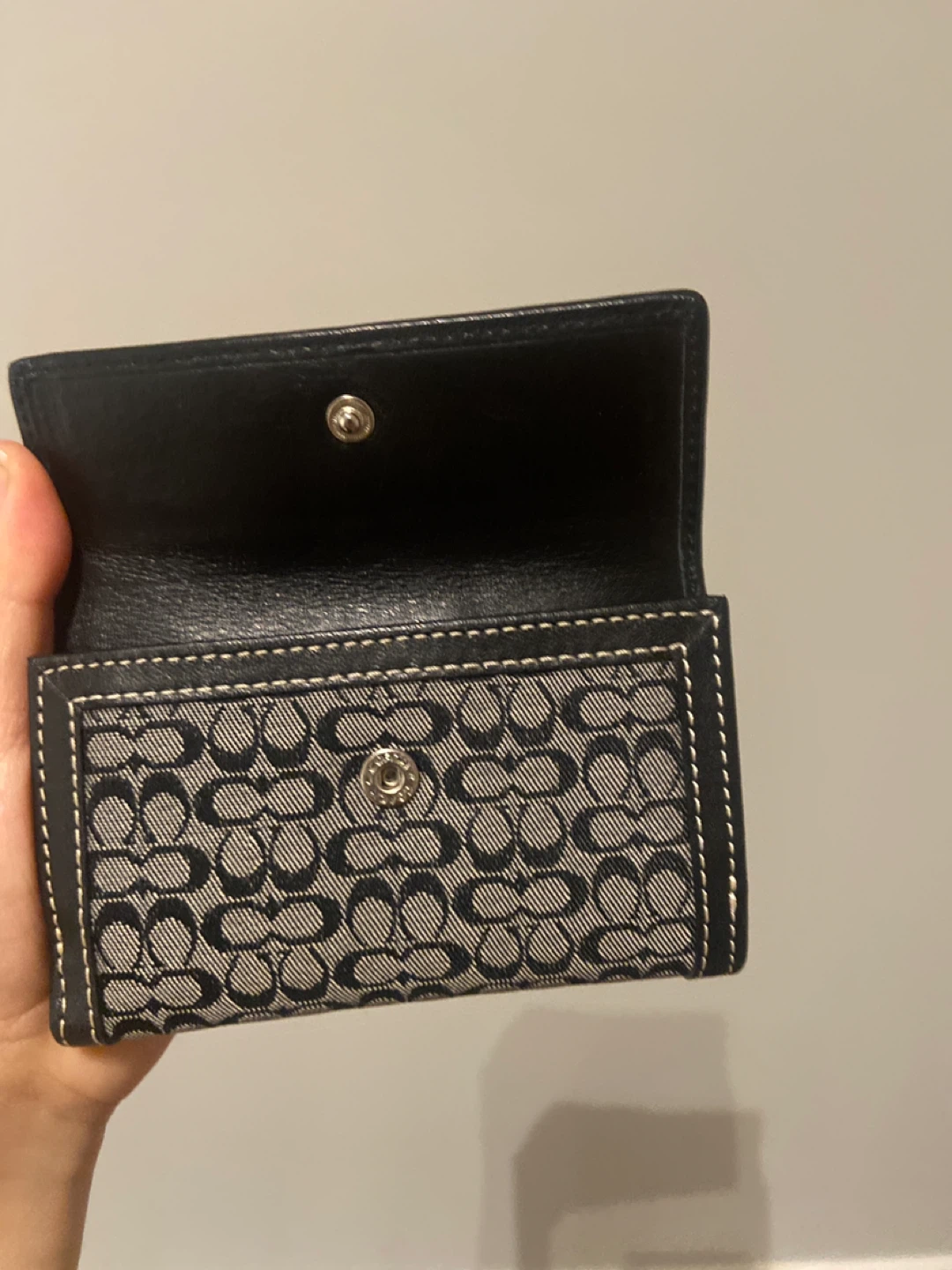 Coach C Signature Trifold Wallet - photo 2