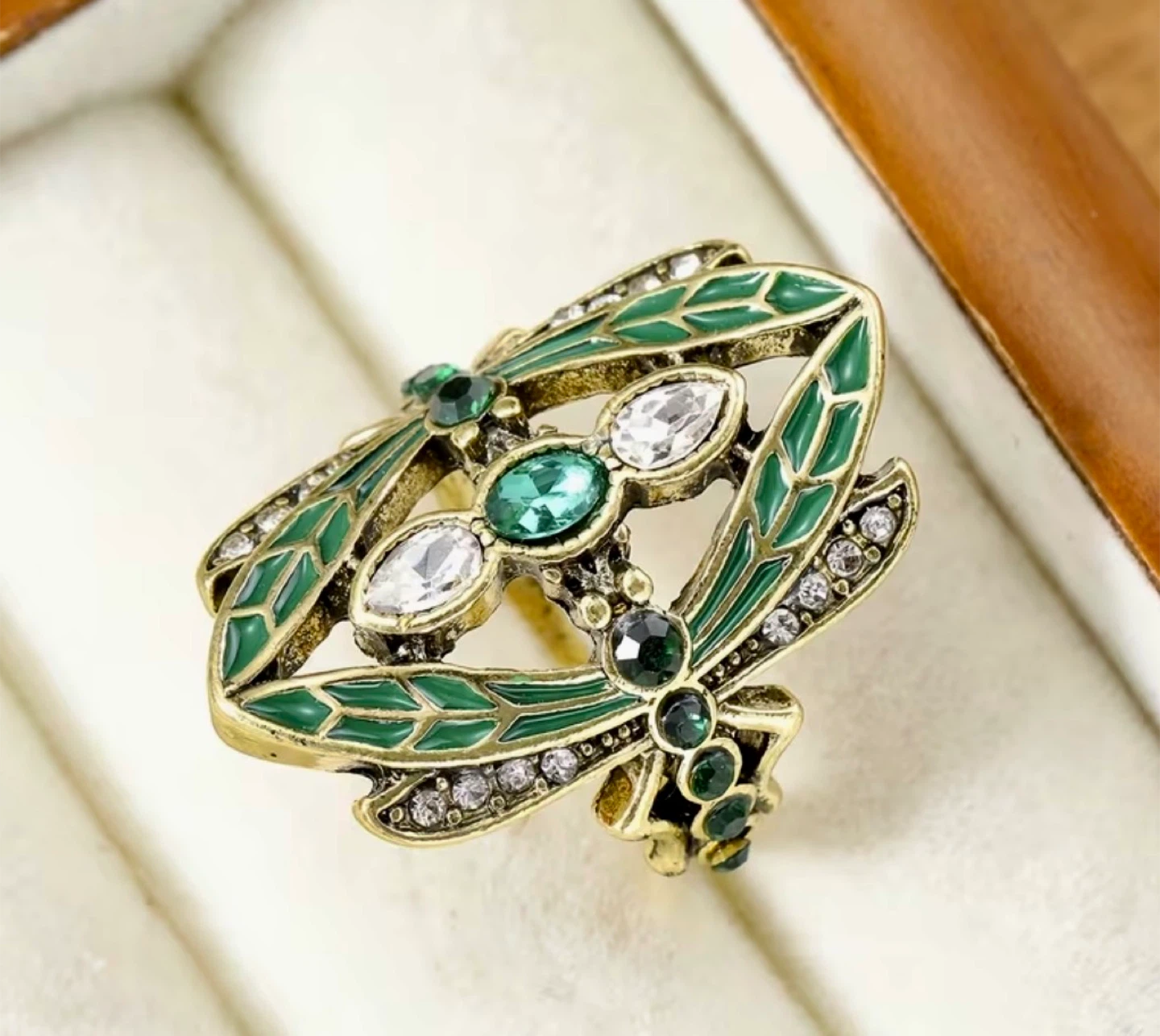 Vintage Inspired Gold Tone Green Enamel Leaf Ring - photo 2