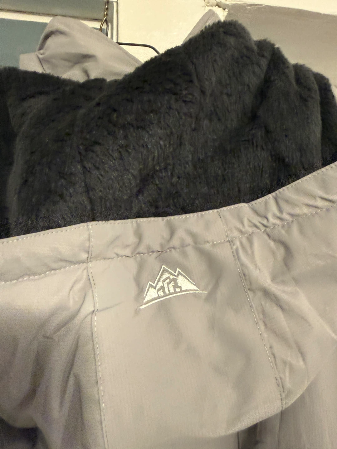 L Gray Winter Jacket - photo 4
