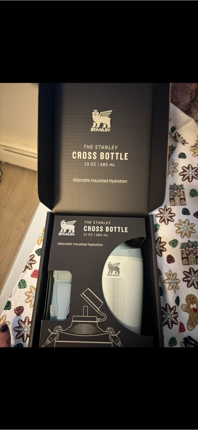 Stanley Cross Bottle 23 oz - photo 2