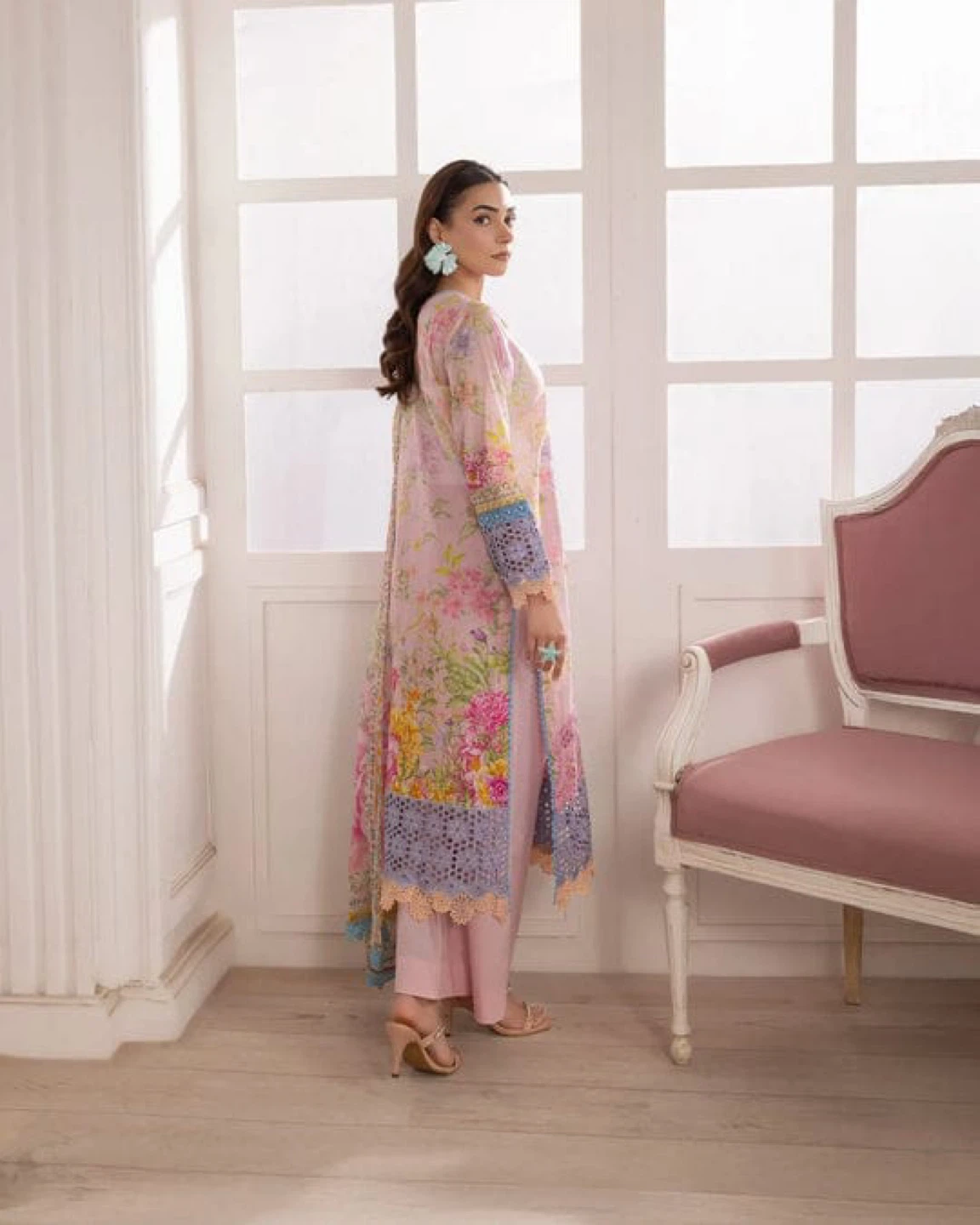 Women's Pink Floral Embroidered 3-Piece Lawn Suit - photo 3
