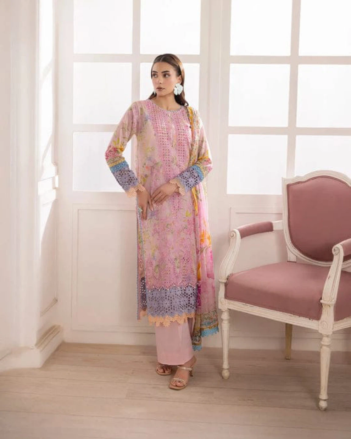 Women's Pink Floral Embroidered 3-Piece Lawn Suit - photo 2