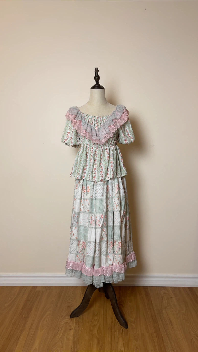 Vintage Floral Print Peasant Blouse and Skirt