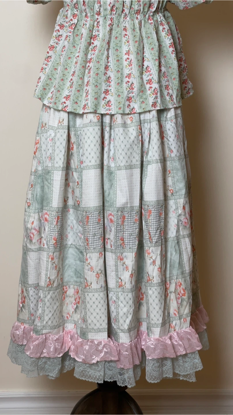Vintage Floral Print Peasant Blouse and Skirt - photo 4