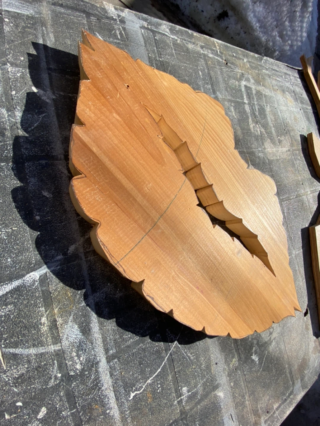 Lip shaped decorative mirror wall art - photo 4
