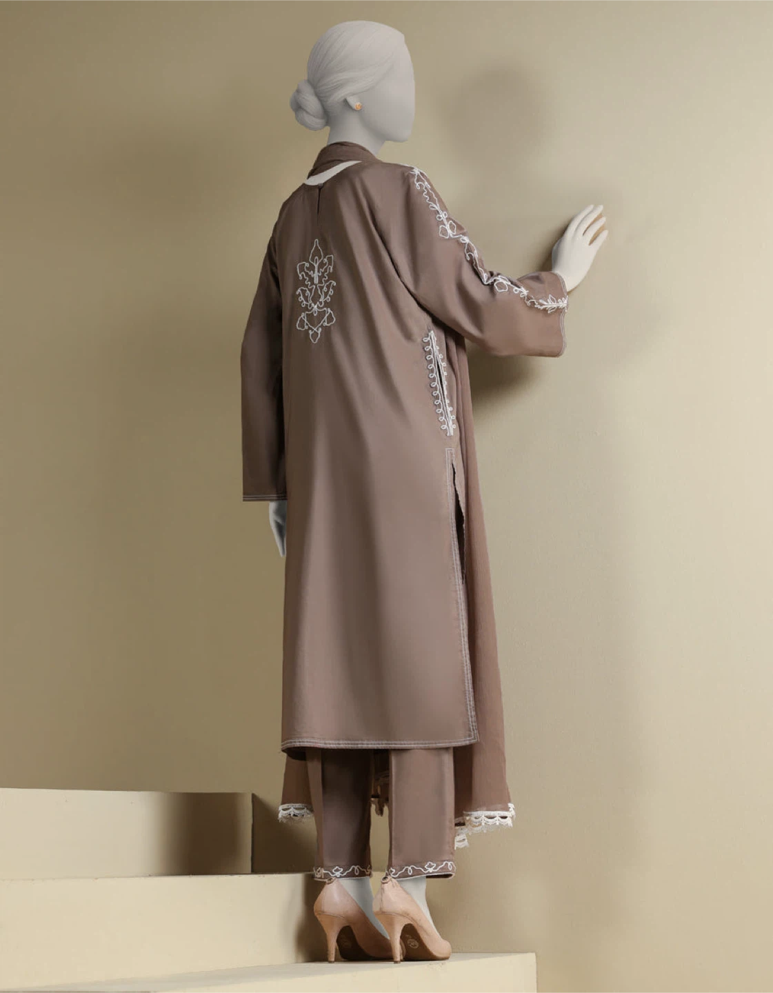 Brown Embroidered 3-Piece Suit - photo 2