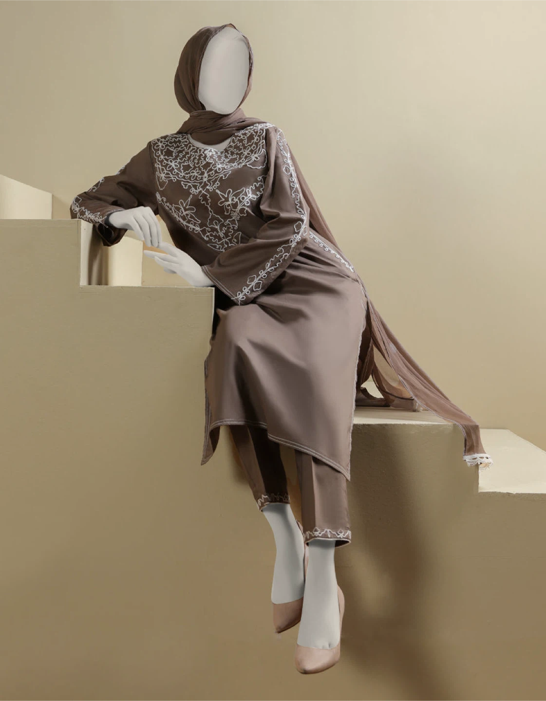 Brown Embroidered 3-Piece Suit - photo 3