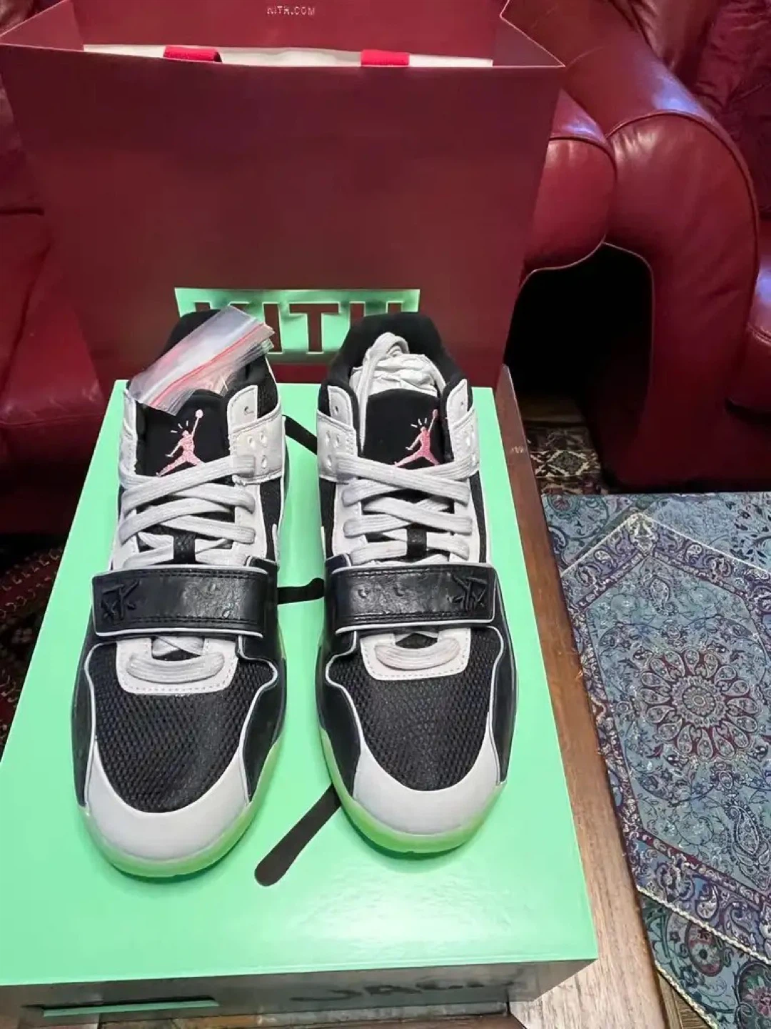 Travis Scott x Chase B Air Jordan CJ1 T-REXX - Size 8.5 - photo 2