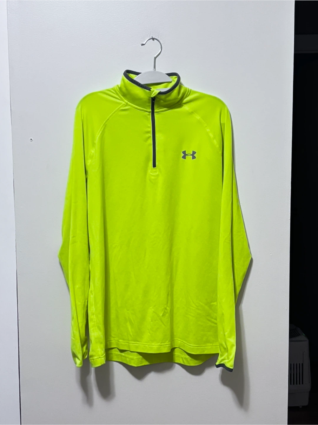 Under Armour 1/4 Zip Long Sleeve Shirt - Neon Yellow - Medium