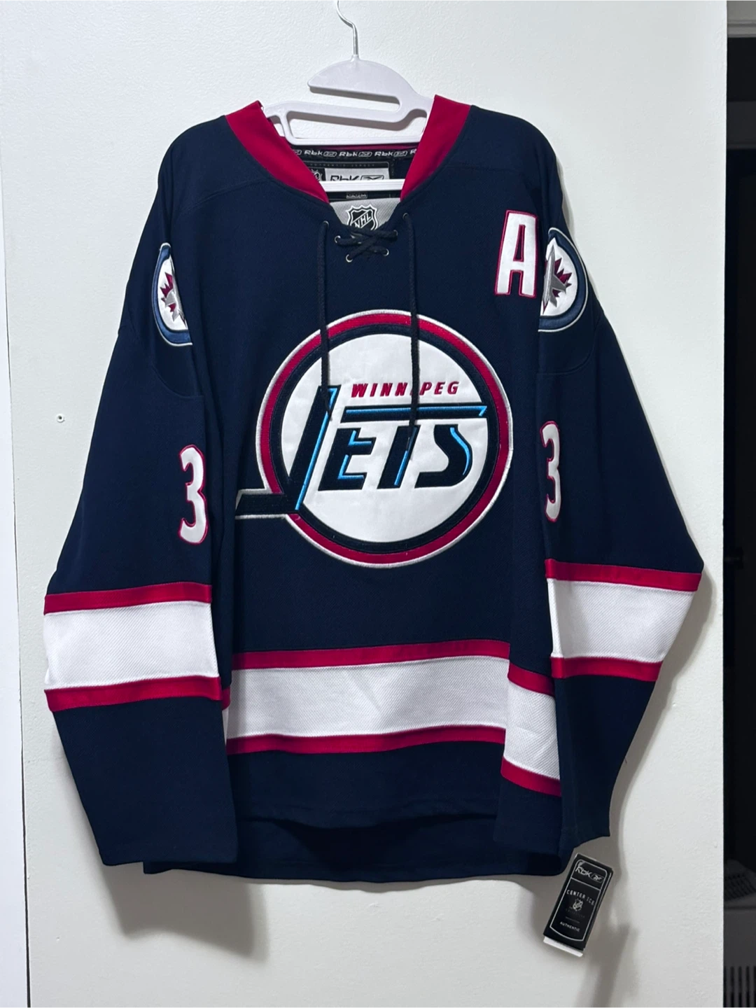 NEW Reebok Winnipeg Jets Byfuglien jersey/embroidered logo/tags